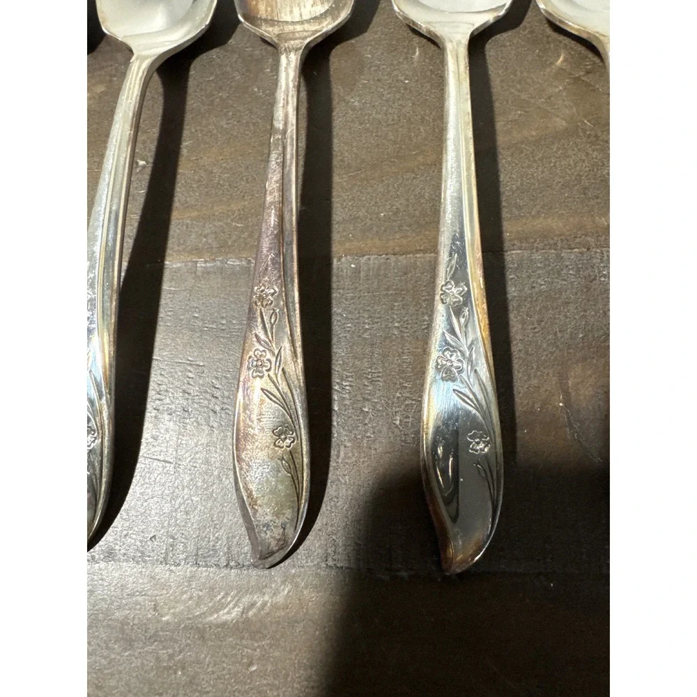 1947 Rogers Bros Springtime Silverplate Grapefruit Spoons Set of 7 Serrated